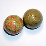 Унакит ( зеленая яшма) 40 мм
